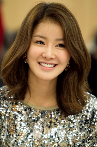 lee shi young_contract